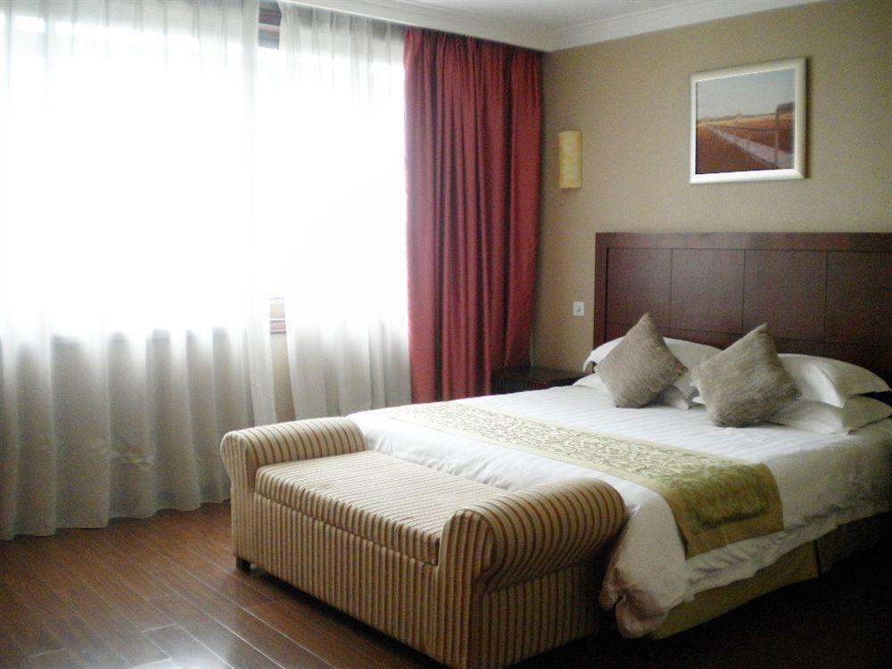 Hanting Hotel Shanghai Caohejing Yishan Road Екстер'єр фото