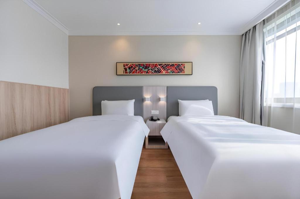 Hanting Hotel Shanghai Caohejing Yishan Road Екстер'єр фото