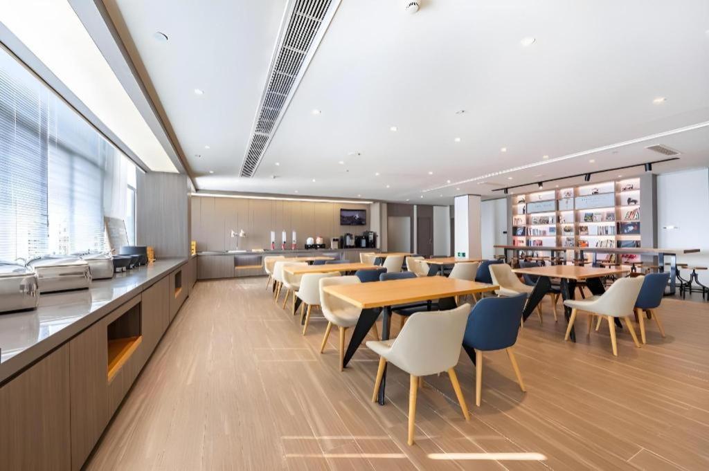 Hanting Hotel Shanghai Caohejing Yishan Road Екстер'єр фото