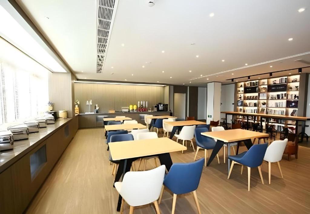 Hanting Hotel Shanghai Caohejing Yishan Road Екстер'єр фото
