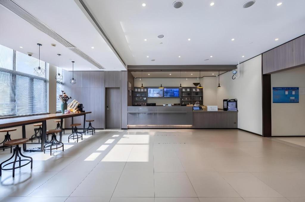 Hanting Hotel Shanghai Caohejing Yishan Road Екстер'єр фото