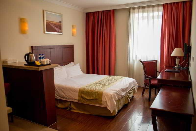 Hanting Hotel Shanghai Caohejing Yishan Road Екстер'єр фото
